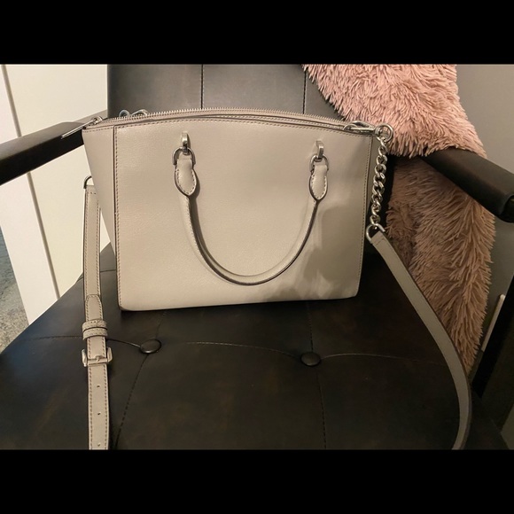Micheal Kors Bag - Picture 2 of 3